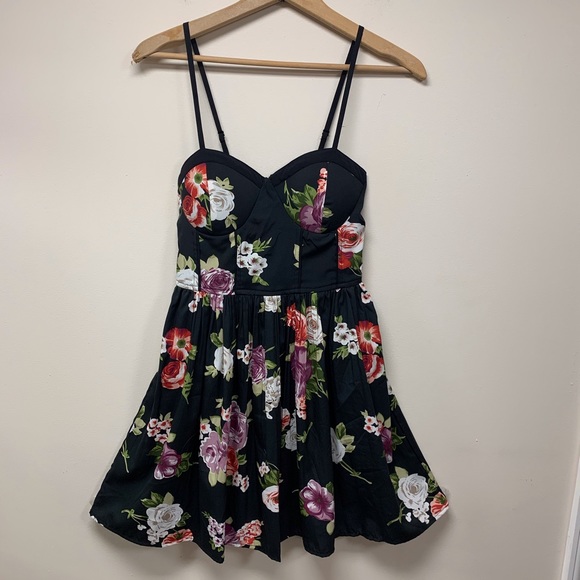 Band Of Gypsies Black Floral Fit & Flare Sundress - Picture 2 of 10
